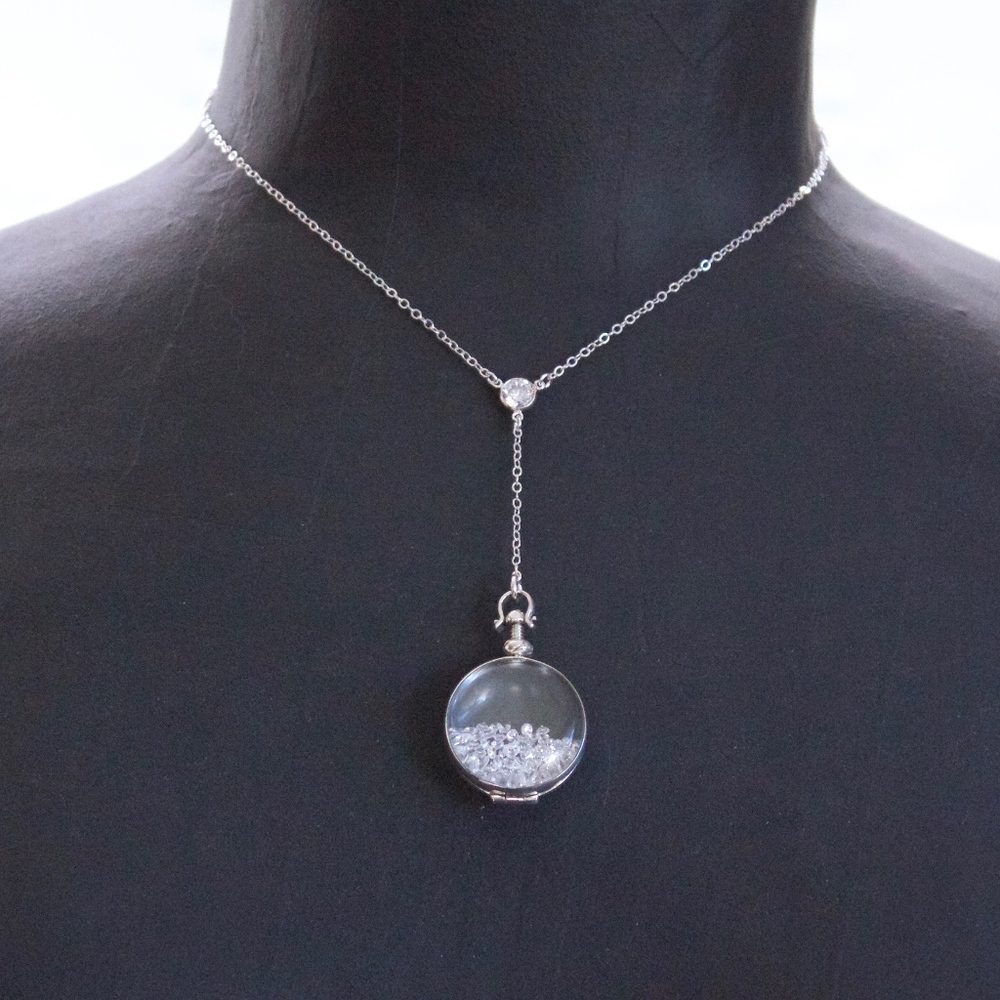 Limited Holiday Edition Shake Necklace